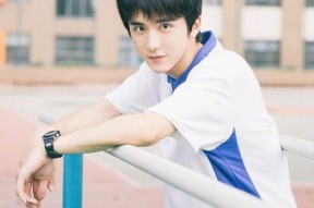 娱乐吃瓜美少女侯明昊